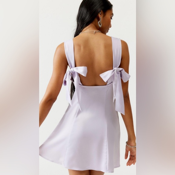Urban Outfitters UO Bri Double Bow Satin Mini Dress In Lavender Size L - Picture 2 of 16